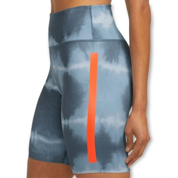NWT Nike Women's One Luxe Dri-FIT 7" Mid-Rise Printed Training Shorts - Picture 3 of 4